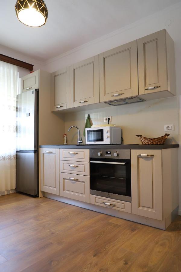 Daniel City Center Apartment Μπεράτ Εξωτερικό φωτογραφία